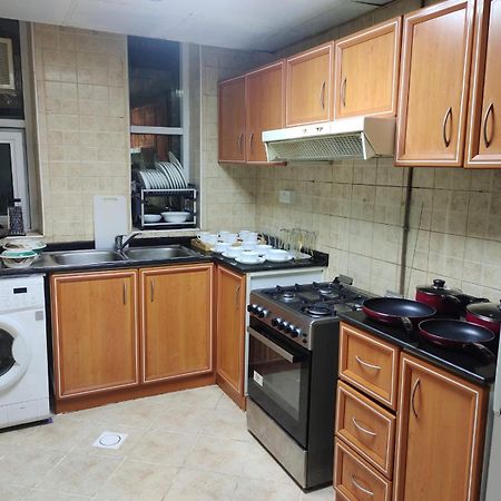 Arnim Suite - 3 Bedrooms Apartment Sharjah Ngoại thất bức ảnh