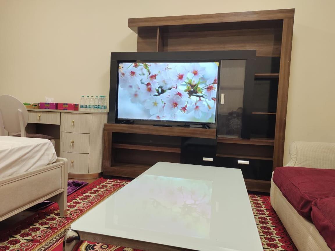 Arnim Suite - 3 Bedrooms Apartment Sharjah Ngoại thất bức ảnh