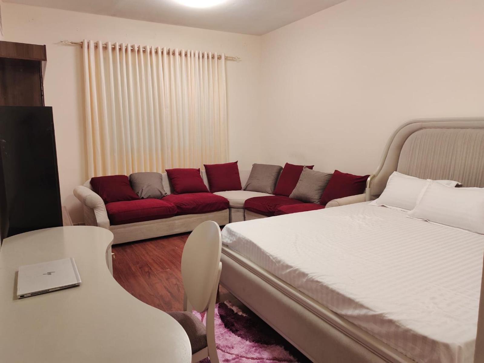 Arnim Suite - 3 Bedrooms Apartment Sharjah Ngoại thất bức ảnh